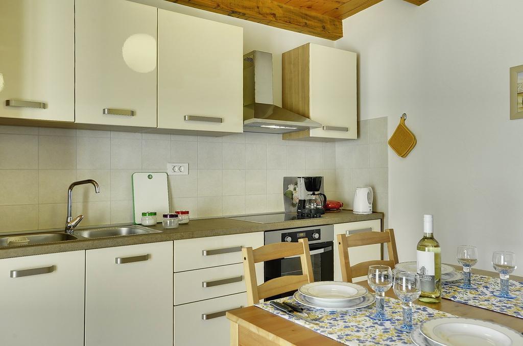 Apartments Susanna Ližnjan Екстериор снимка