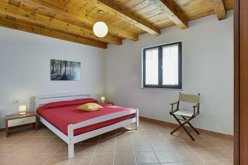 Apartments Susanna Ližnjan Екстериор снимка